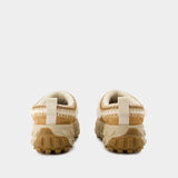 W Venture Daze Cozy米色皮毛一体穆勒鞋踝靴