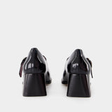 Carmen 黑色皮制高跟鞋