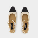 Oceano Flat Shoes 皮质低跟凉鞋
