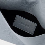 Rock 蓝色小牛皮斜挎包