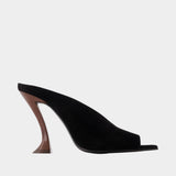 Midnight Step Pumps - Lanvin - Leather - Black