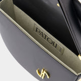 Circle Bag 黑色光面小牛皮手提肩背包