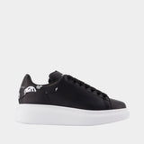 Oversized Sneakers - Alexander McQueen - Leather - Black