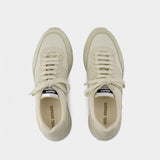 Genesis Vintage米色皮制跑步运动鞋