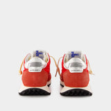 Running Marathon 皮质星星小脏鞋运动鞋