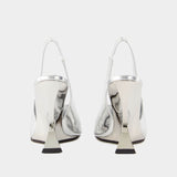 Nina Slingback银色牛皮高跟鞋