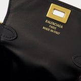 Rodeo Micro 黑色皮制微型斜挎包