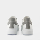 Sneakers Oversized - Alexander McQueen - Leather - White
