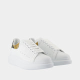 Oversized Sneakers - Alexander McQueen - Leather - White