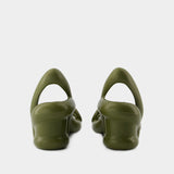 Kobarah Jasper 绿色光面小牛皮凉鞋