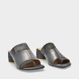 马吉拉MM6 Maison Margiela Sandals 开口方头穆勒鞋低跟凉鞋正品