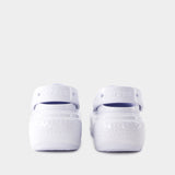 Stomp High Shine 白色热塑材料凉拖