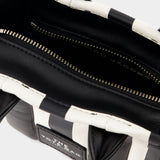Marc Jacobs黑色皮质小型托特包