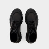 Tread黑色牛皮厚底靴