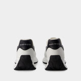 Sprint Runner黑白拼色小羊皮厚底运动鞋