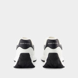 Sprint Runner黑白拼色小羊皮厚底运动鞋