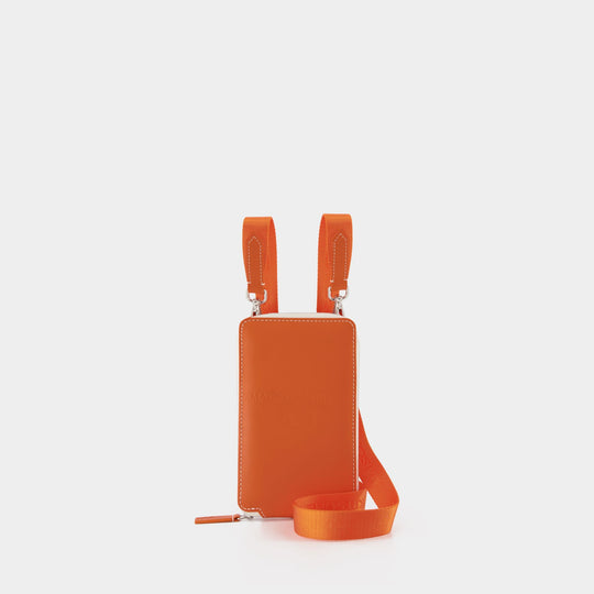 Maison Kitsune Neck Pouch 皮质小书包
