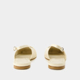 Liya 米色光面小牛皮凉鞋