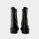 Aeyde Isa 黑色光面小羊皮踝靴