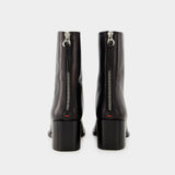 Aeyde Amina 黑色麂皮面小牛皮踝靴