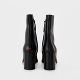 Aeyde Alena 小牛皮圆头踝靴