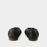 Sadler黑色小牛皮绗缝芭蕾舞鞋