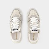 Dice Lo 白色/灰色皮质运动鞋