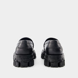 黑色光面小牛皮乐福鞋