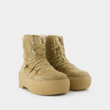 Gia Borghini Lace Up Chunky 天鹅绒小牛皮短靴