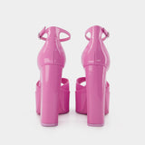 Paris Texas Tatiana 漆面小牛皮厚底高跟凉鞋