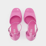 Paris Texas Tatiana 漆面小牛皮厚底高跟凉鞋