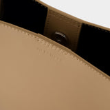 Jil Sander Hobo Tangle 皮质斜挎背包