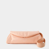 Hobo Cannolo Grande Padded 皮质流浪包