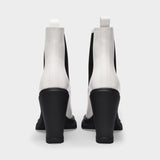 黑白拼色牛皮高跟鞋