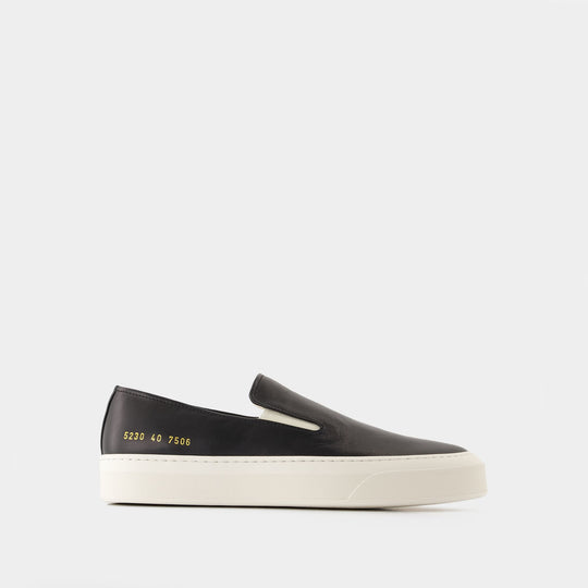 Slip On In Leather Sneakers - COMMON PROJECTS - Leather - Black