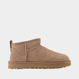 W Classic Ultra Mini Ankle Boots - UGG - Leather - Brown
