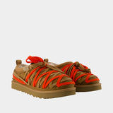 Tasman Lace Slides - UGG - Leather - Brown