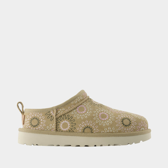 Classic Micro Sun Stitch Ankle Boots - UGG - Leather - Beige