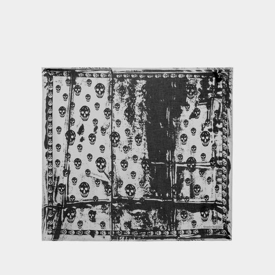Folded Classic黑白拼色经典骷髅头帆布方巾