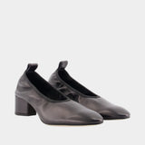 Gemma Pumps - Aeyde - Leather - Black