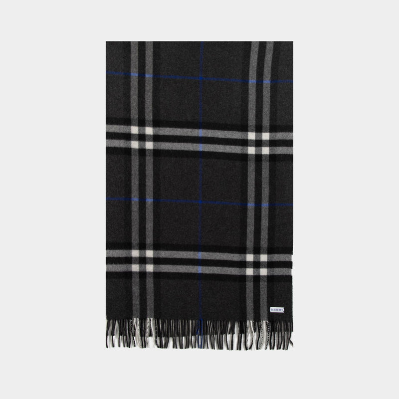 Burberry Giant Check 灰色羊绒围巾