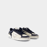 Stardan Sneakers - Golden Goose Deluxe Brand - Leather - White