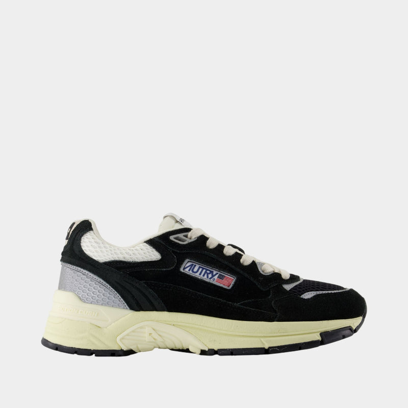 Hyperway Sneakers - Autry - Leather - Black