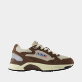 Hyperway Low Sneakers - Autry - Leather - Brown