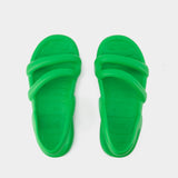 Kobarah Flat Topaz 绿色光面小牛皮凉鞋