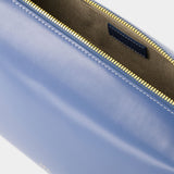 Virginie Baguette 海洋蓝色光面小牛皮法棍包