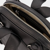 活希源 Courreges Leather Loop Baguette 黑色光面牛皮