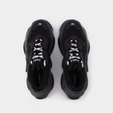 Tripe S Clear Sole 黑色运动鞋