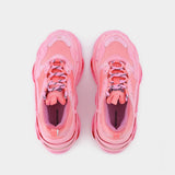 Triple S Sneaker   in Pink