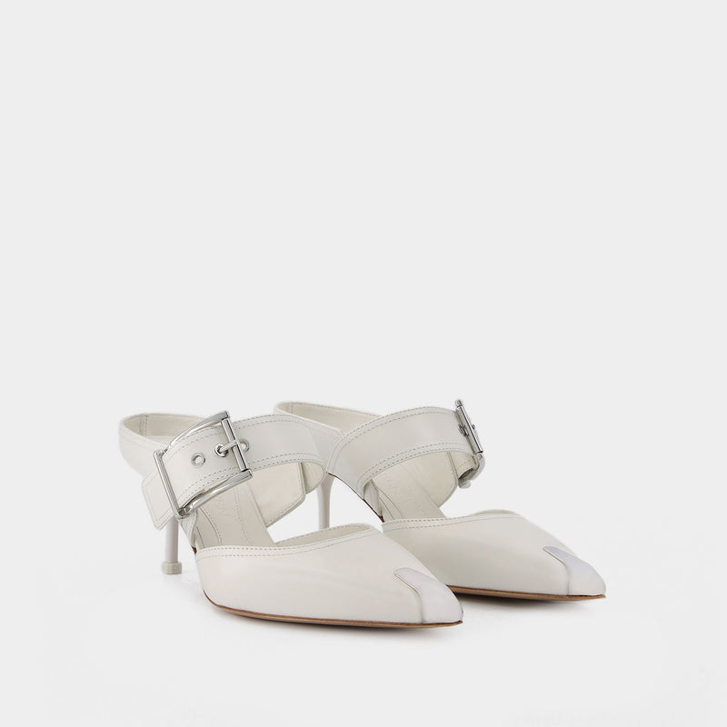 Boxcar pumps in Ivory and Silver Leather